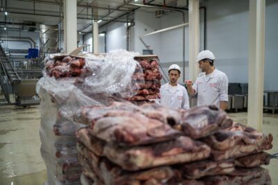 Экспорт мясной продукции из РФ в 2025 году вырос на треть