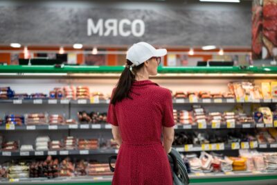 Социально значимые продукты подешевели на 11,4% за год