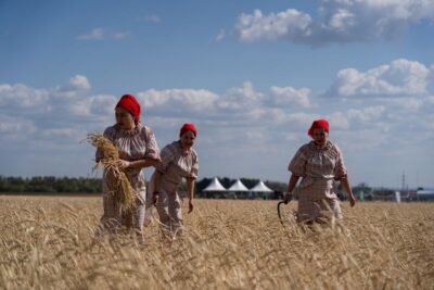 Убытки российских аграриев в январе-феврале выросли на 58%