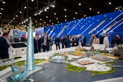 Теплицы по выращиванию цветов построят за 11 млрд рублей в Подмосковье