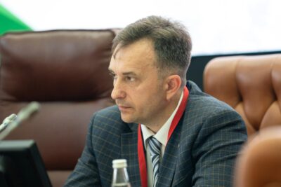 Возврат полей в севооборот помогает быстро победить борщевик